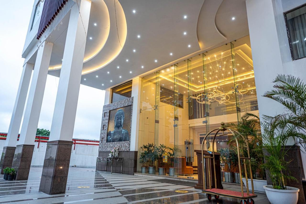 The Elite Lucknow Convention Hotel 외부 사진